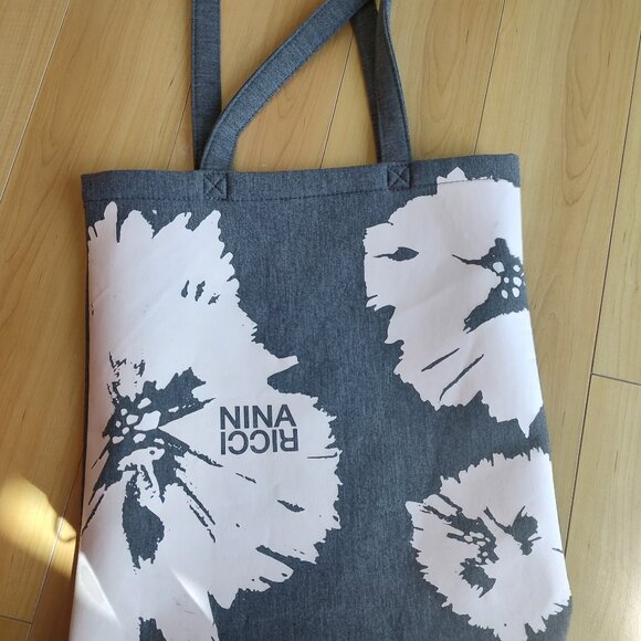 Nina Ricci Shopper Bag in Gray - Picture 3 of 8